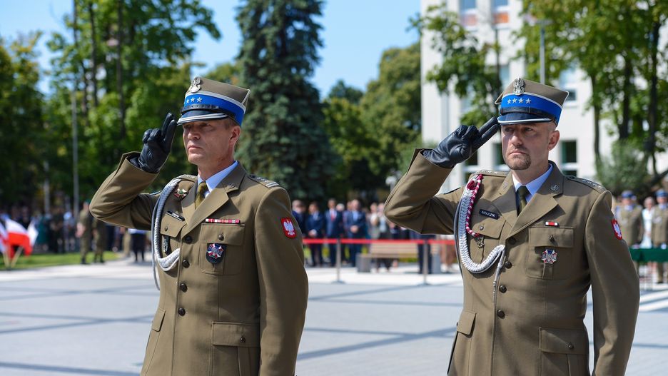 Mundury galowe muszą mieć na wyposażeniu wszyscy żołnierze