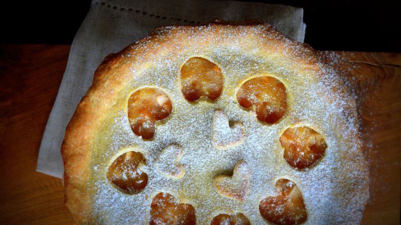 Jabłkowe ciasto na jesienny podwieczorek. Kusi wyglądem i smakiem