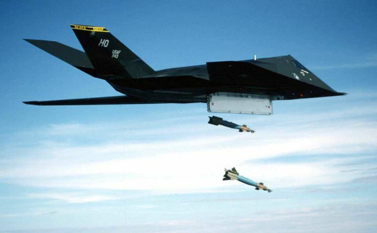 F-117A 