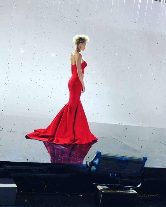 Małgorzata Kożuchowska w czerwonej sukni
