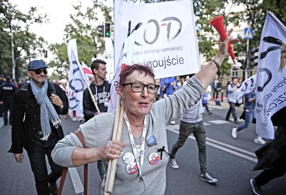 Współpracownik Wałęsy przekreślił KOD. Szumełda: Mamy przyszłość