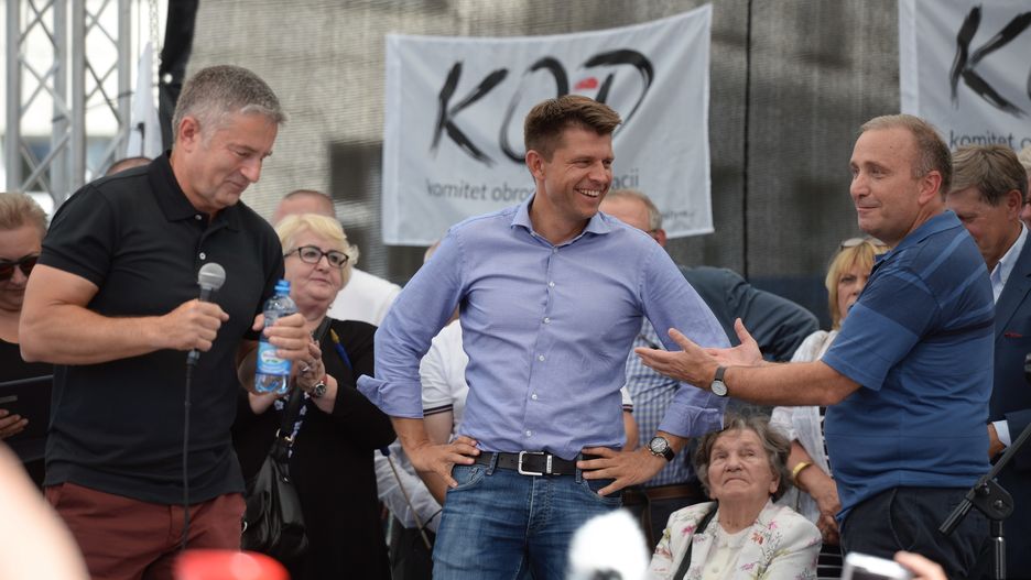 Od lewej: Władysław Frasyniuk, Ryszard Petru i Grzegorz Schetyna