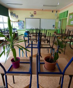 Szkoła duchów na Podlasiu. Wyremontowany budynek, boisko orlik, ale brak uczniów i dyrektora