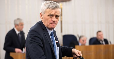 Milion złotych zysku fundacji senatora Koguta. Zarzuty mu nie zaszkodziły