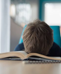 Warszawskie podstawówki są przepełnione. Dzieci uczą się w szkołach do wieczora