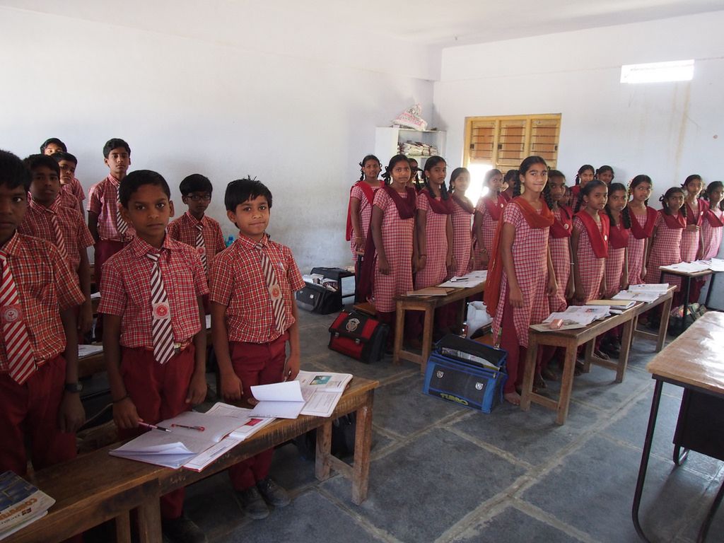 Indie: uczennica została wydalona ze szkoły. Powód? Została zgwałcona