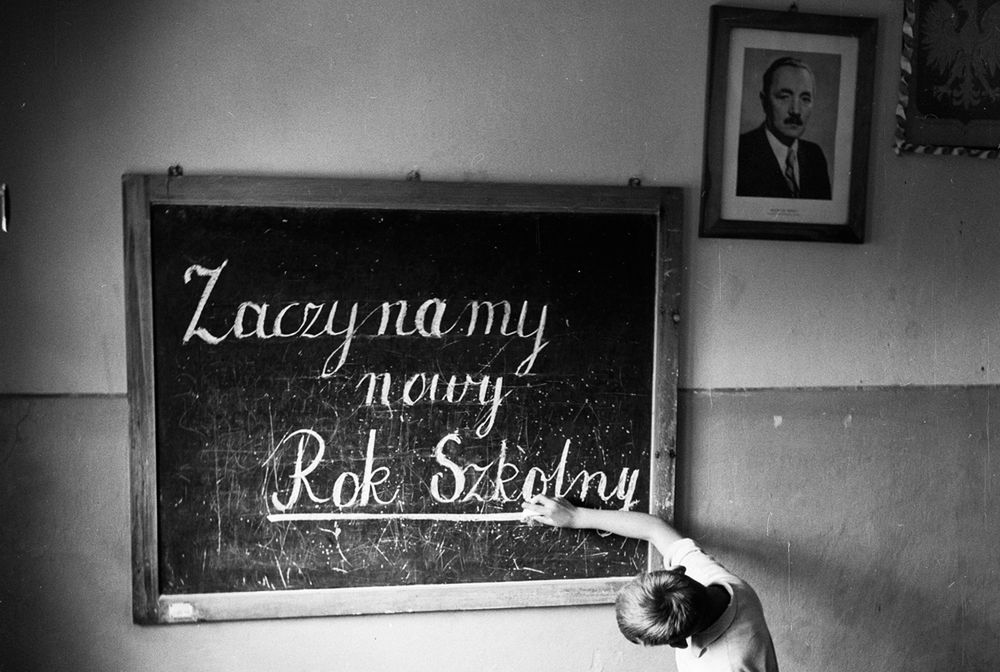 #retro Tak witali szkołę nasi rodzice i dziadkowie