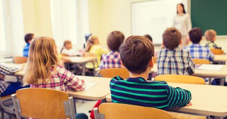 Polacy chcą obowiązkowych zajęć z edukacji seksualnej. Wyniki badania dla WP