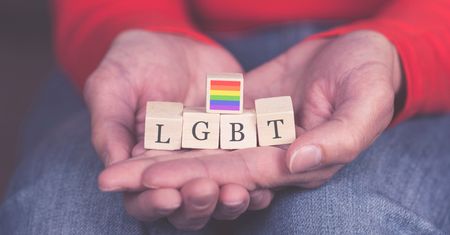 Tęczowy Piątek w polskich szkołach już jutro, 26 października 2018. Akcja środowisk LGBTQI ma uczyć tolerancji