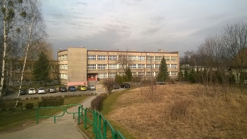 Szkoła Tysiąclecia - Szkoła Podstawowa nr 10 w Tarnowskich Górach