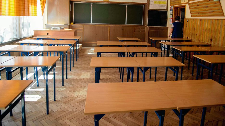 Kamery zostały zamontowane w salach, z których korzystali nauczyciele matematyki i informatyki