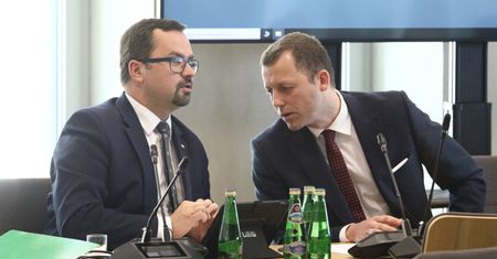 Do CPK poprowadzi sieć nowych dróg. Jest porozumienie