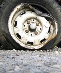 Po awarii auta rozbiła namiot i poszła spać. Niecodzienna interwencja w Zielonej Górze