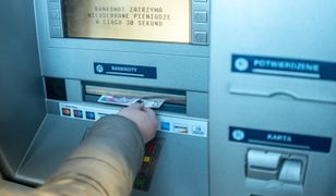 Wypłać pieniądze przed weekendem. Przerwy serwisowe w czterech bankach