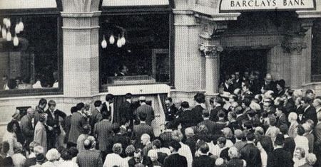Bez niego w życiu ani rusz. Pierwszy bankomat powstał 50 lat temu