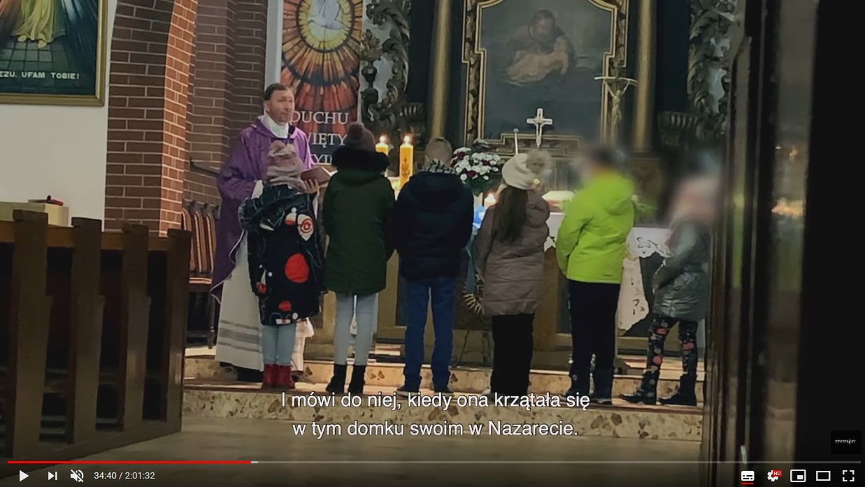 "Tylko nie mów nikomu". Proboszcz wpuścił na rekolekcje pedofila