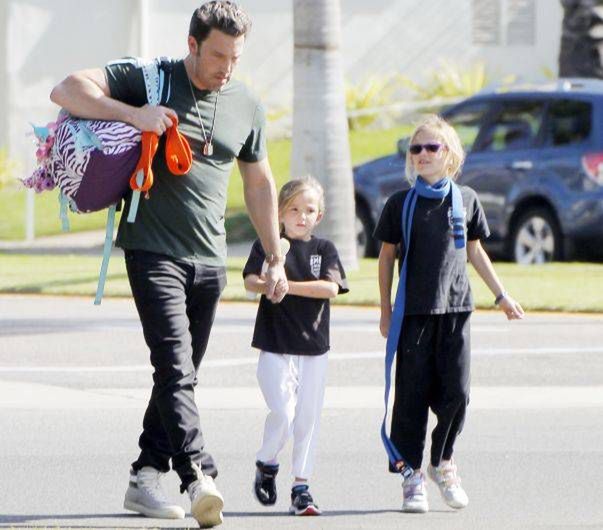 Ben Affleck z córkami
Fotografia: ONS