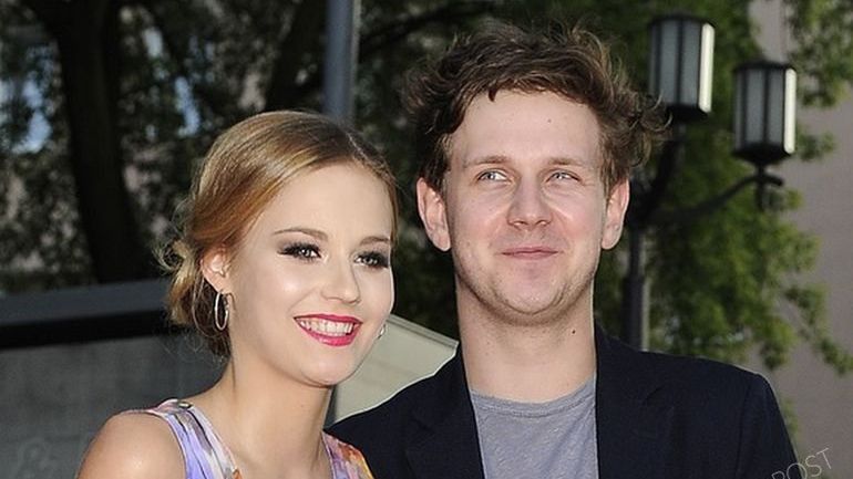 Katarzyna Sawczuk, Antoni Królikowski na premierze "Skazane"