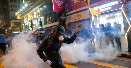 Hongkong. Kolejne starcia demonstrantów z policją. Wcześniej złożono życzenia