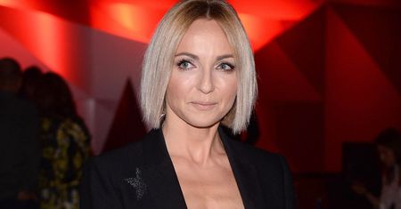 Anna Wyszkoni zaszalała z fryzurą. Teraz ma różowe włosy