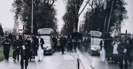 Konin pożegnał 21-letniego Adama. Na pogrzeb przyszły tłumy