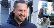 Tabloid wziął pod lupę kosmiczne zarobki Marcina Prokopa. Nawet on sam twierdzi, że są "nieproporcjonalne do zasług"