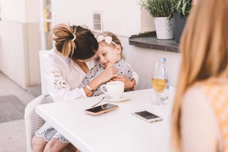 Dominika Grosicka z córką Mają

fot. Baby by Ann / blog Anny Lewandowskiej