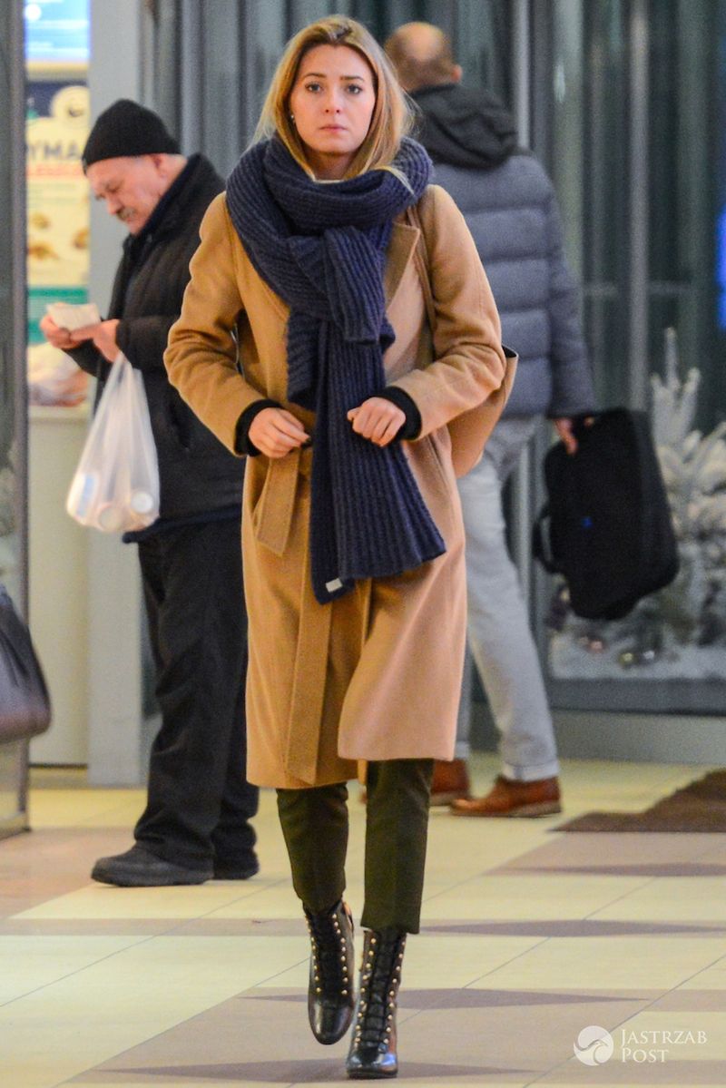 Marcelina Zawadzka na zakupach - zdjęcia paparazzi 2016 (EOS)