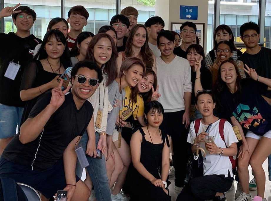 Angelina Jolie odwiedziła Uniwersytet Yonsei