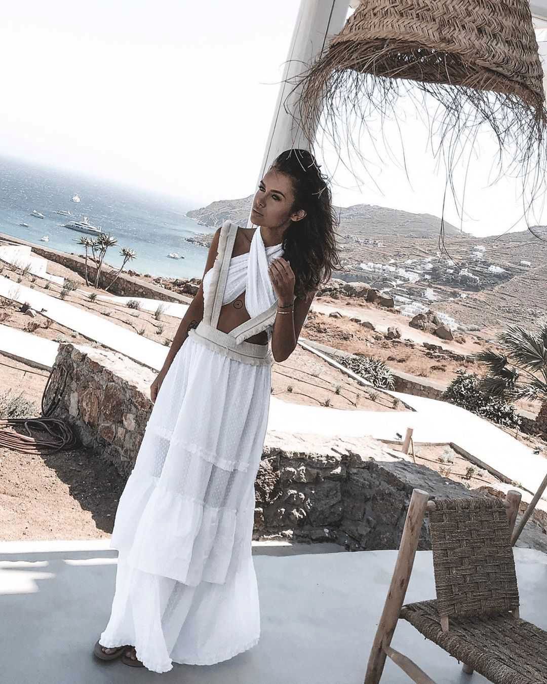 Natalia Siwiec w białej kreacji na Mykonos