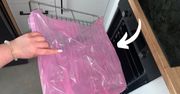 Kiedy ruszt piekarnika wymaga czyszczenia, wkładam go do worka na śmieci. Myje się sam!