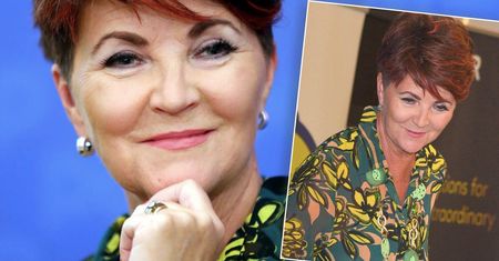 Jolanta Kwaśniewska ma figurę jak modelka. Szczuplutka była Pierwsza Dama zachwyciła w kreacji na miarę J.Lo