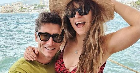 Anna Lewandowska w idealnej sukience na upały. Nie była tania, ale identyczną znaleźliśmy w H&amp;M za 39 zł