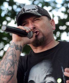 Znane nazwiska na listach. Mistrzowska taktyka czy słabość partii?