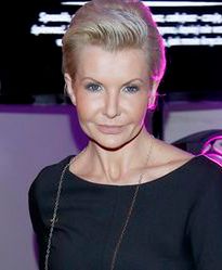 Joanna Racewicz zaczyna przypominać siebie?