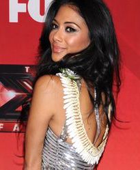 To ona uwiodła Lewisa Hamiltona!