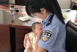 Kiedy mama niemowlaka wylądowała na sali sądowej, policjantka zrobiła coś niesamowitego