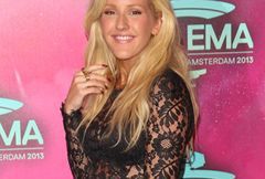 Ellie Goulding w koronkowym koszmarze