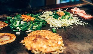 Okonomiyaki – street food z Japonii