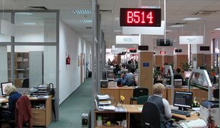 Polskie urzędy skarbowe nie pomagają Polakom w Holandii? "Wysyłanie listów za granicę jest za drogie"