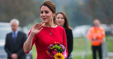 Księżna Kate ukrywa ciążowy brzuszek
