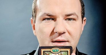 Wróżbita Maciej: "Znane osoby korzystają z moich usług"