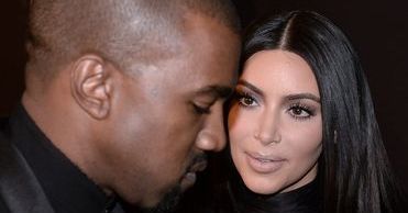 Nieruchoma twarz Kim Kardashian