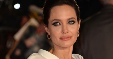Angelina Jolie poddała się kolejnej operacji