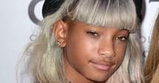 Siwe włosy Willow Smith