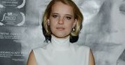 Joanna Kulig w bezpłciowej sukience