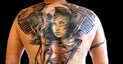 Tatuator bez ręki tworzy dzięki kosmicznej protezie