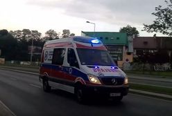 Karetka na sygnale wiozła pacjenta. Na pasach potrąciła dziewczynkę