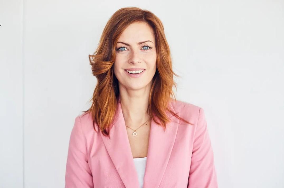 Laura Breszka przefarbowała się na rudy