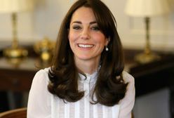 Księżna Kate jest w trzeciej ciąży. Jak wyglądała w dwóch poprzednich?